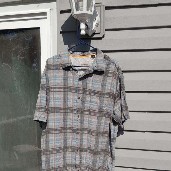 Tommy Bahama Mens XL  100% SILK Gray and Blue Checkered Button Up Collared Shirt - Picture 4 of 5